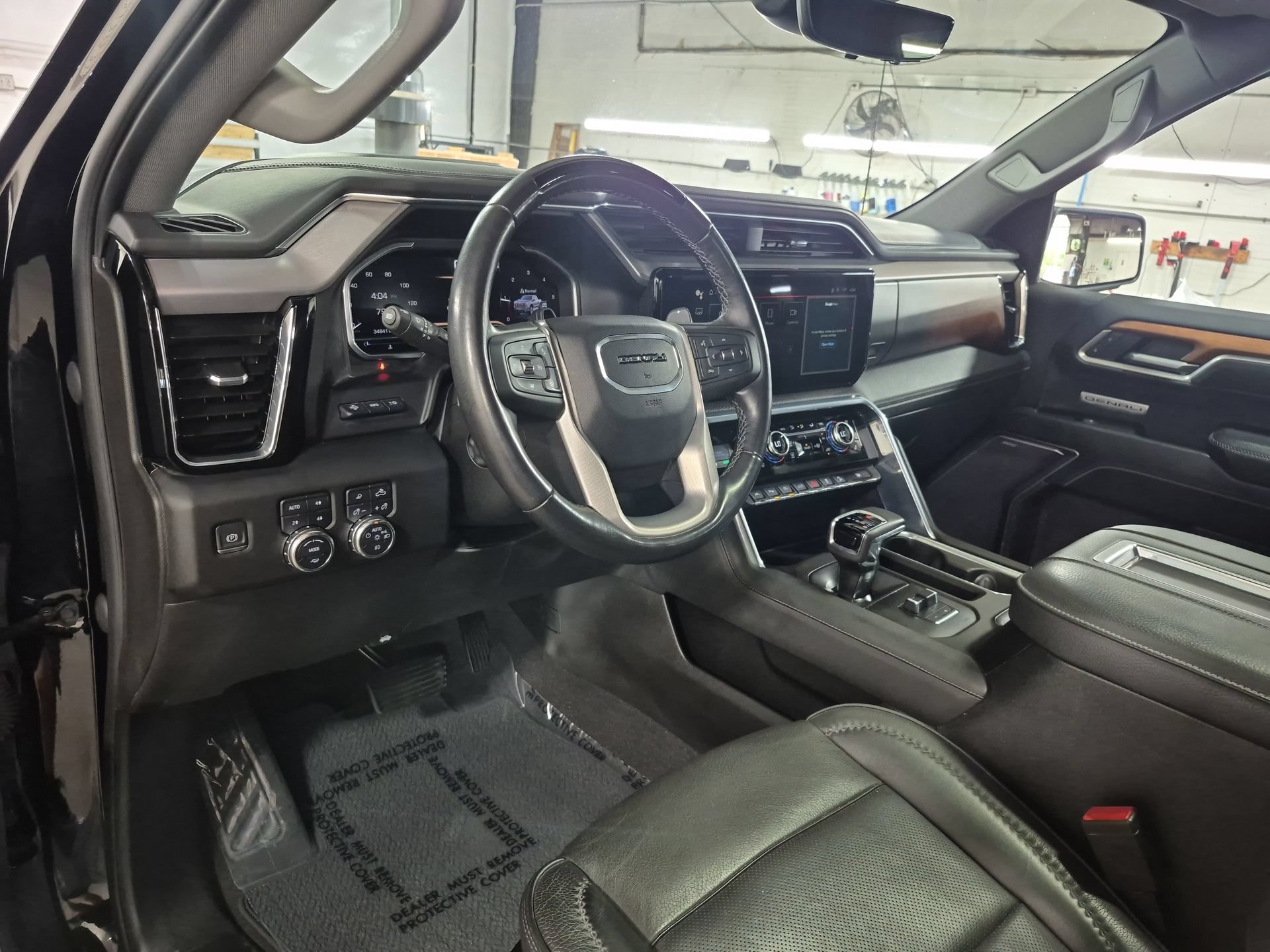 Certified 2022 GMC Sierra 1500 Denali w/ Technology Package AWD/4WD image 11