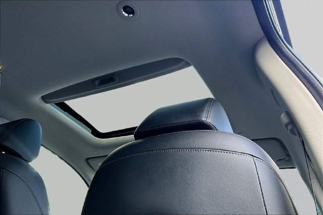 Certified 2026 Honda HR-V EX-L image 28