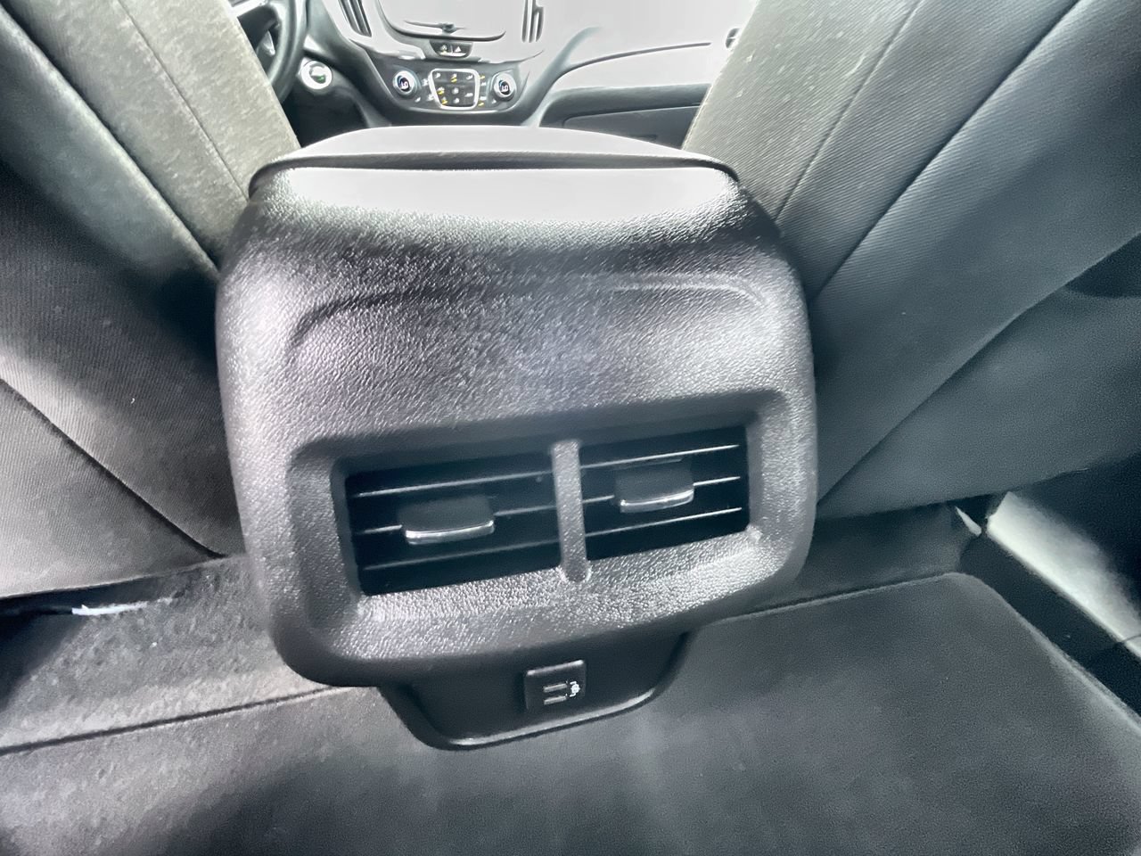 Used 2023 Chevrolet Equinox LT FWD image 21