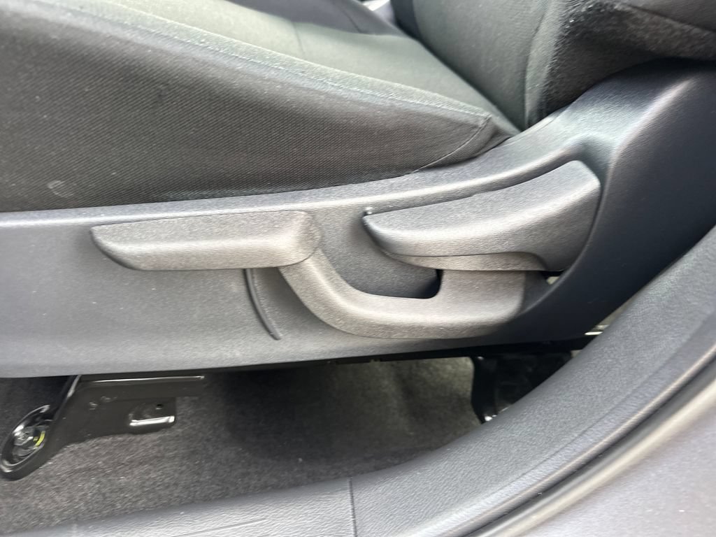 Used 2024 Nissan Kicks S FWD image 21