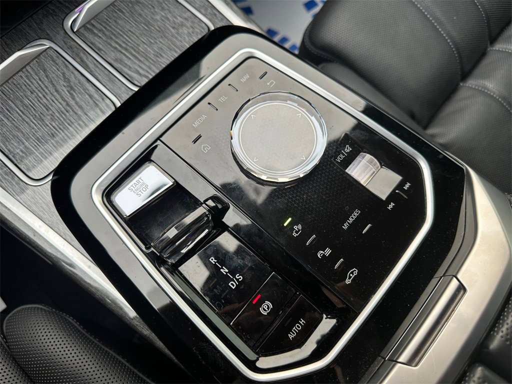 Used 2023 BMW 760i xDrive 760i xDrive w/ Executive Package image 21