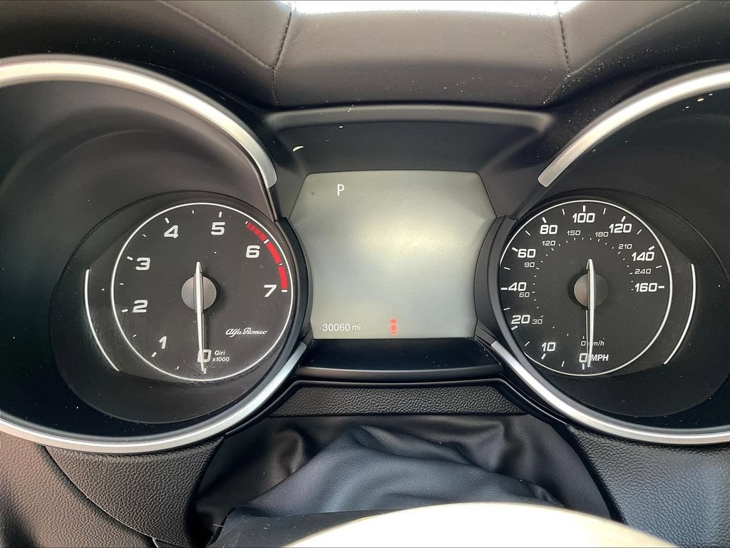 Used 2023 Alfa Romeo Stelvio Ti AWD/4WD image 13