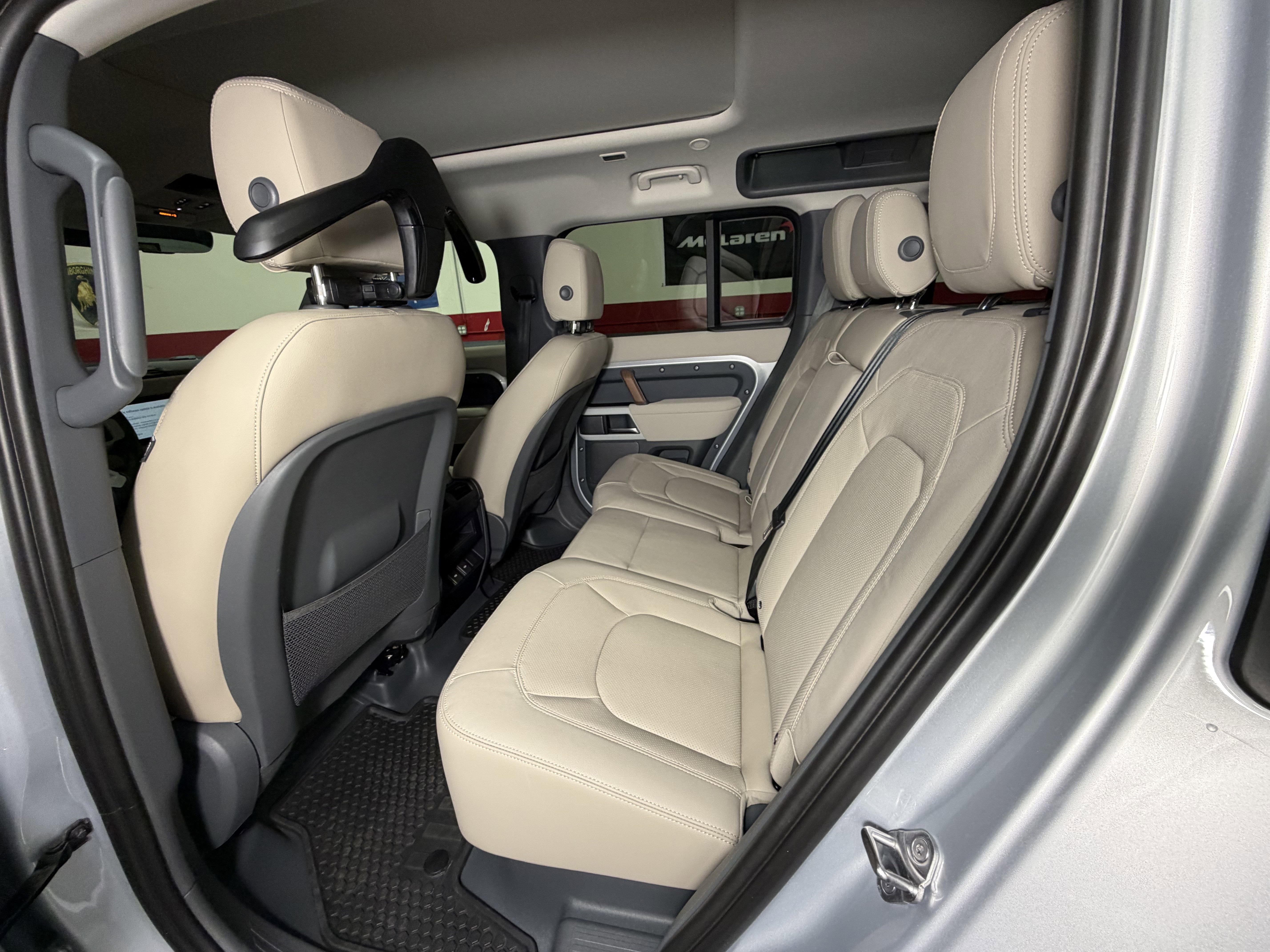 Used 2023 Land Rover Defender 110 S image 17