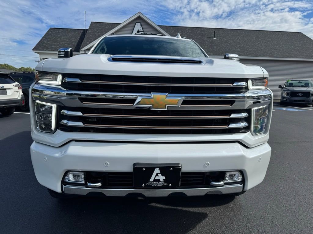 Used 2022 Chevrolet Silverado 2500 High Country w/ Z71 Off-Road Package image 12