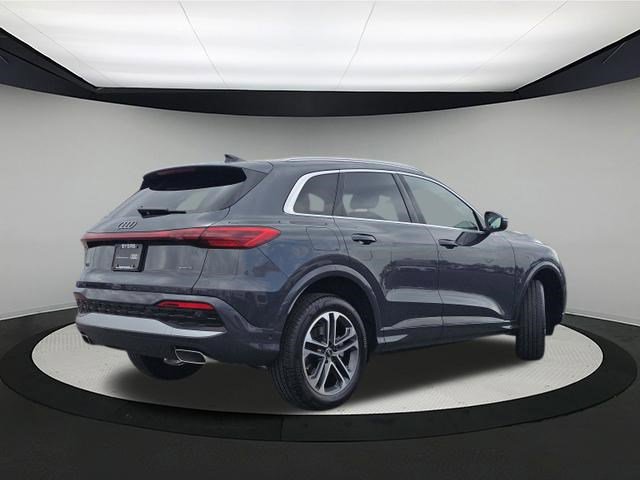 Certified 2025 Audi Q5 Premium w/ Convenience Package AWD/4WD image 7