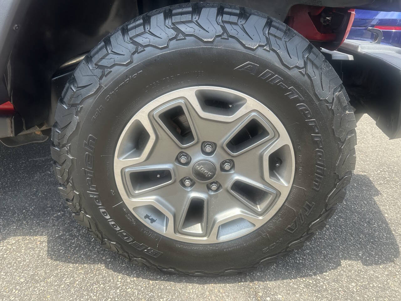 Used 2013 Jeep Wrangler Rubicon w/ Connectivity Group AWD/4WD image 16