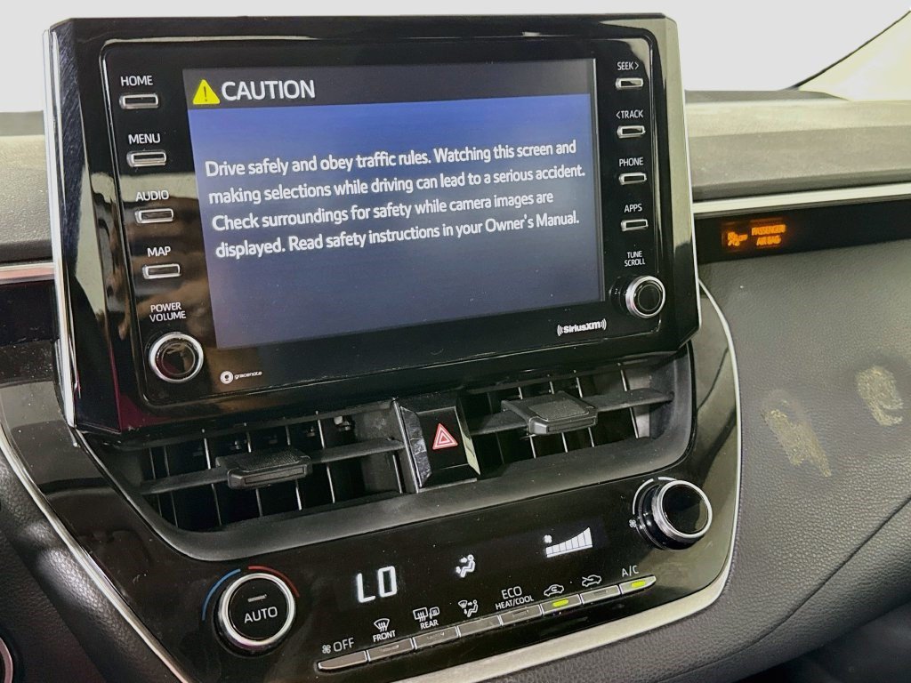 Used 2021 Toyota Corolla LE w/ LE Convenience Package FWD image 17
