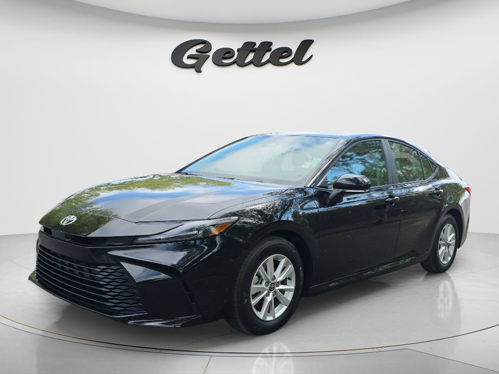 Used 2025 Toyota Camry LE w/ Convenience Package image 1