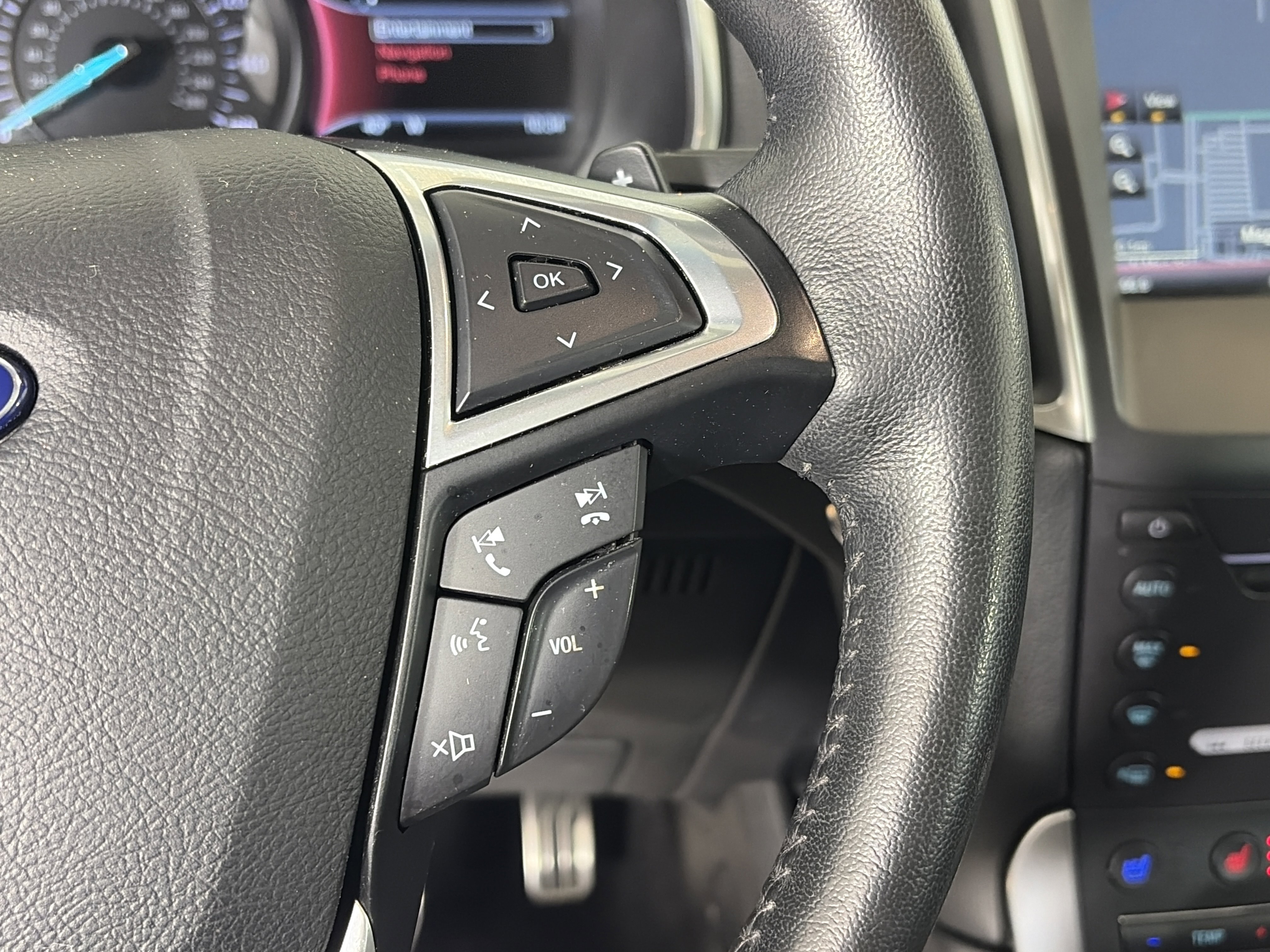 Used 2015 Ford Edge Sport w/ Equipment Group 401A image 30