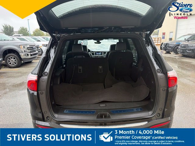 Used 2024 Buick Enclave Essence w/ Experience Buick Package FWD image 9