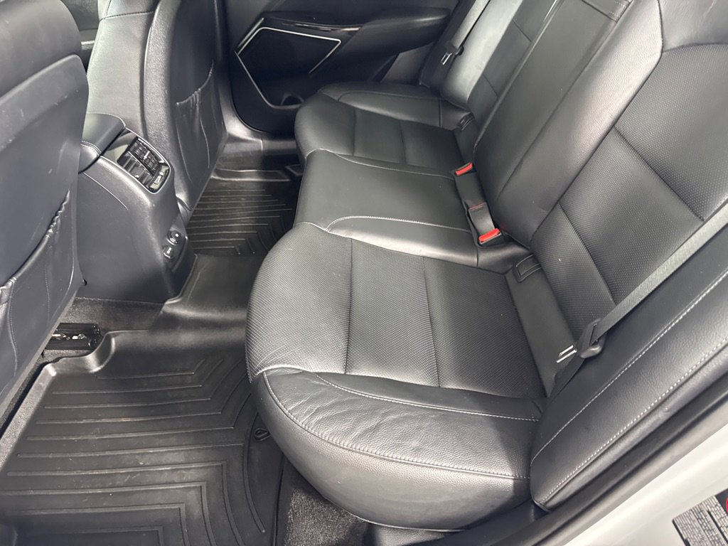 Used 2018 Kia Cadenza Technology image 23