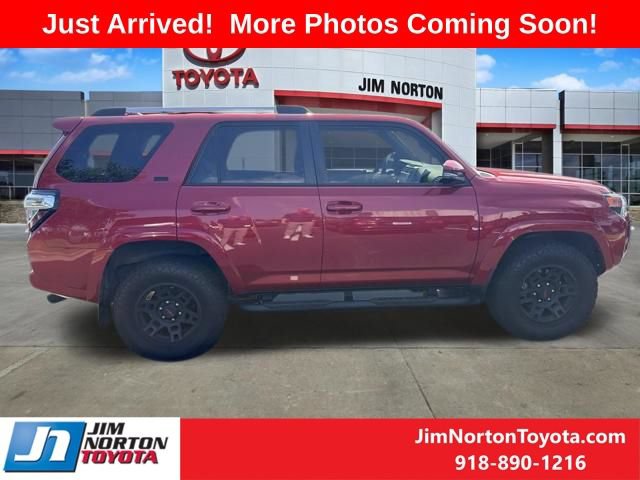 Used 2023 Toyota 4Runner SR5 Premium w/ Moonroof Package AWD/4WD image 7