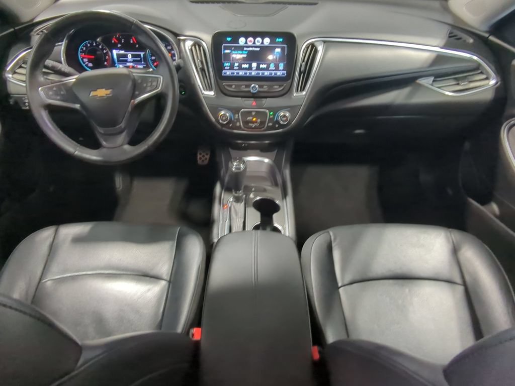 Used 2017 Chevrolet Malibu LT w/ Leather Package FWD image 18