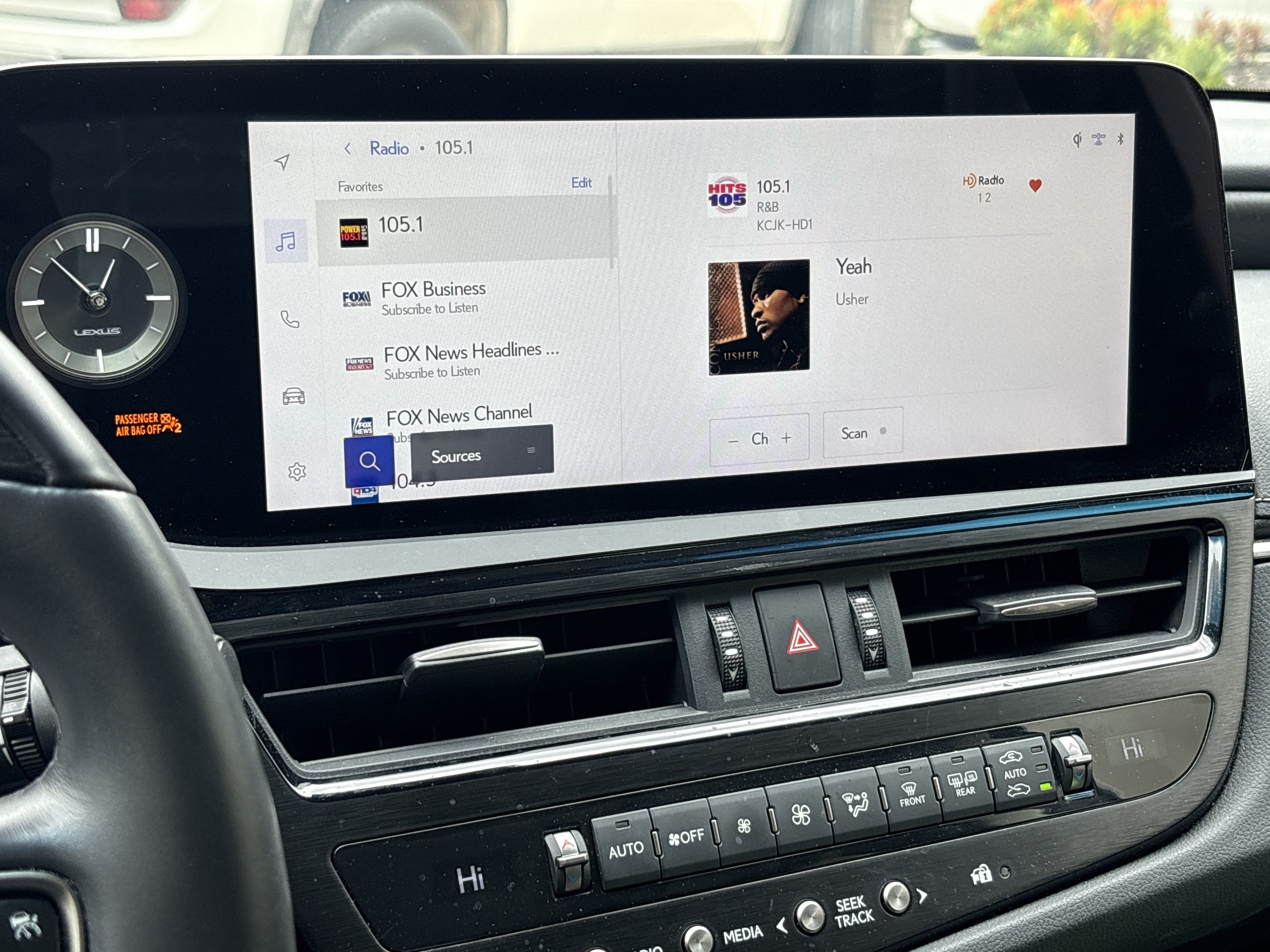 Certified 2025 Lexus ES 350 Ultra Luxury w/ Accessory Package (Z2) FWD image 23
