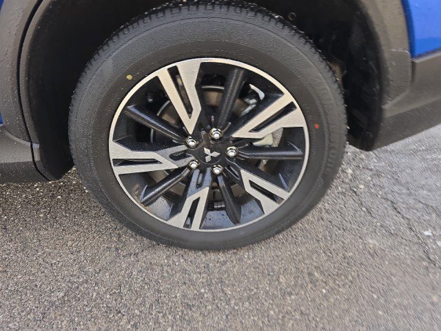 Used 2025 Mitsubishi Eclipse Cross SE image 11