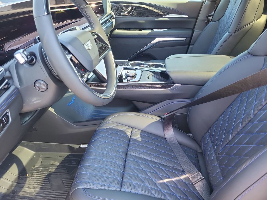 New 2026 Cadillac Escalade IQ Sport 1 w/ LPO, Floor Liner Package AWD/4WD image 8