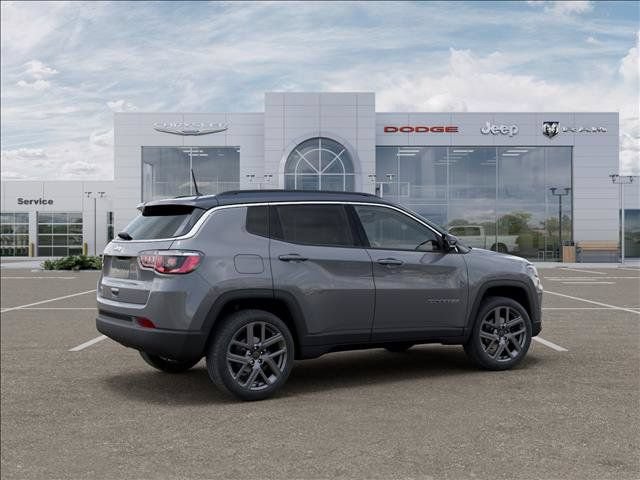 New 2026 Jeep Compass Limited w/ Sun, Sound & Navigation Group AWD/4WD image 4