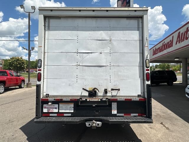 Used 2016 GMC Savana 3500 Extended RWD image 6