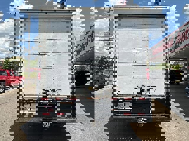 Used 2016 GMC Savana 3500 Extended image 6