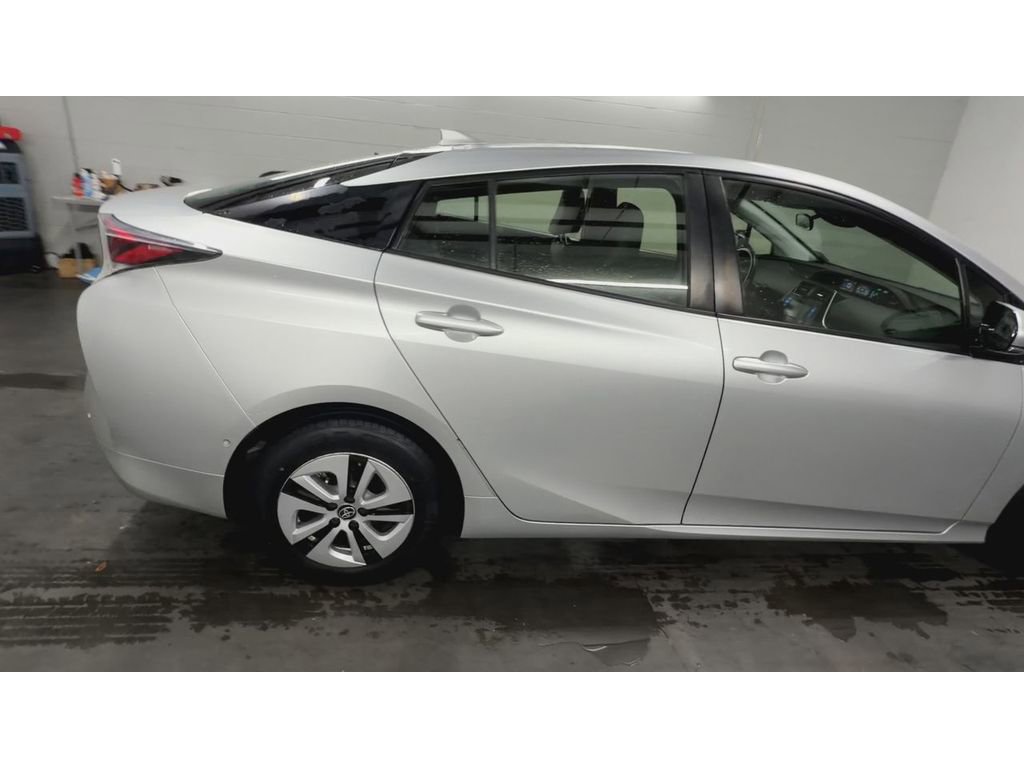 Used 2018 Toyota Prius Two w/ Prius Two Safety Plus Package FWD image 9