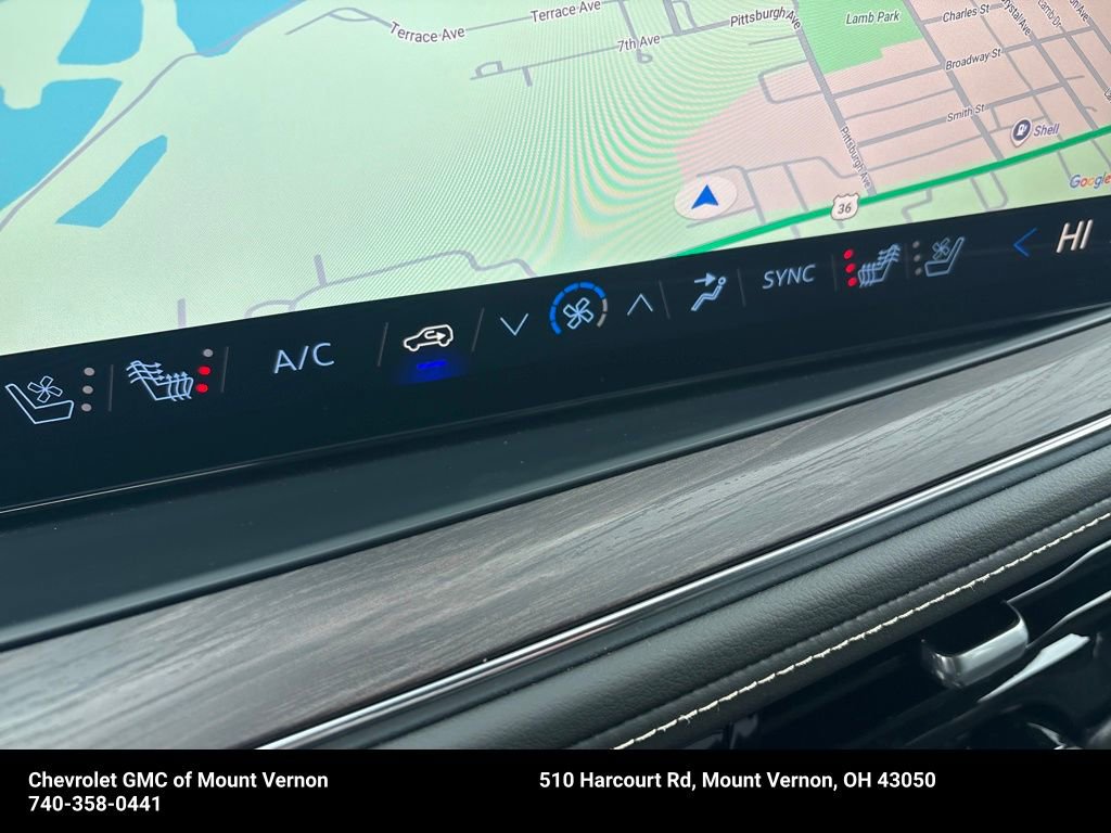 New 2025 Chevrolet Suburban Premier image 30