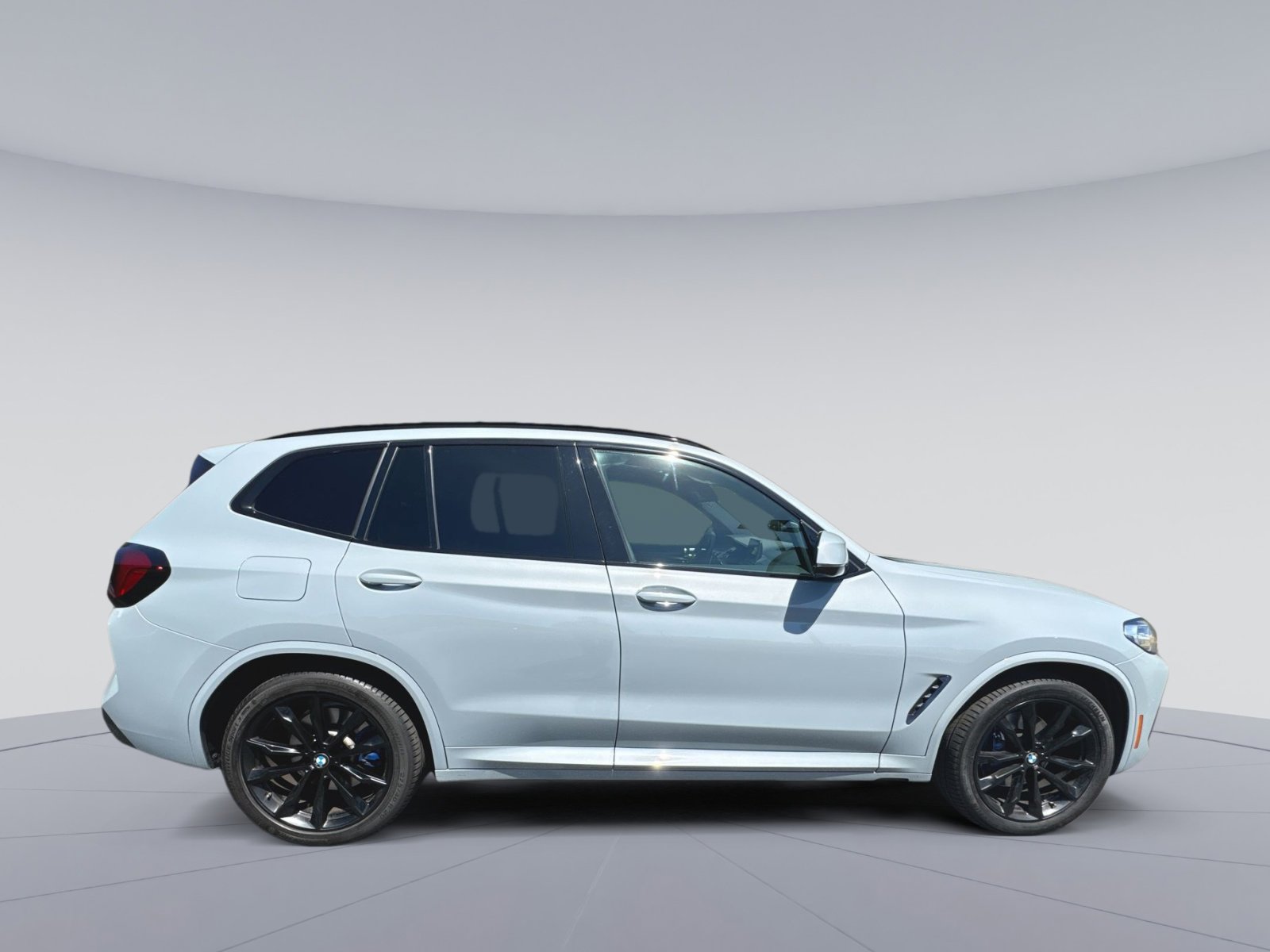 Used 2022 BMW X3 xDrive30i w/ M Sport Package 2 AWD/4WD image 34