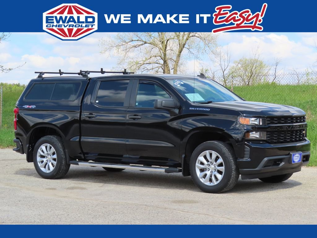 Certified 2020 Chevrolet Silverado 1500 Custom w/ Custom Value Package AWD/4WD image 1