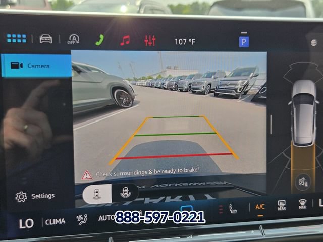 New 2026 Volkswagen Tiguan SE FWD image 16