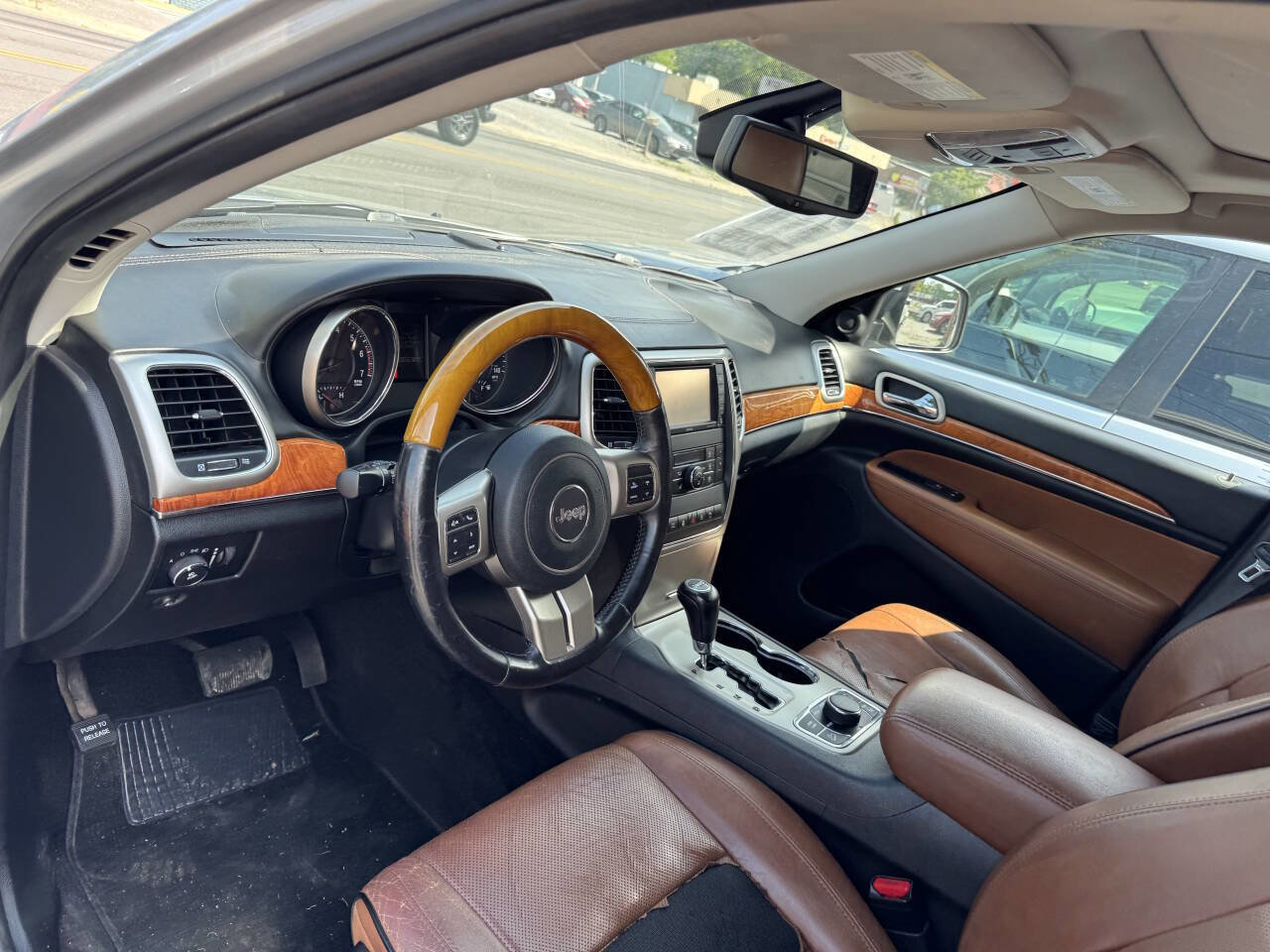 Used 2012 Jeep Grand Cherokee Overland image 40