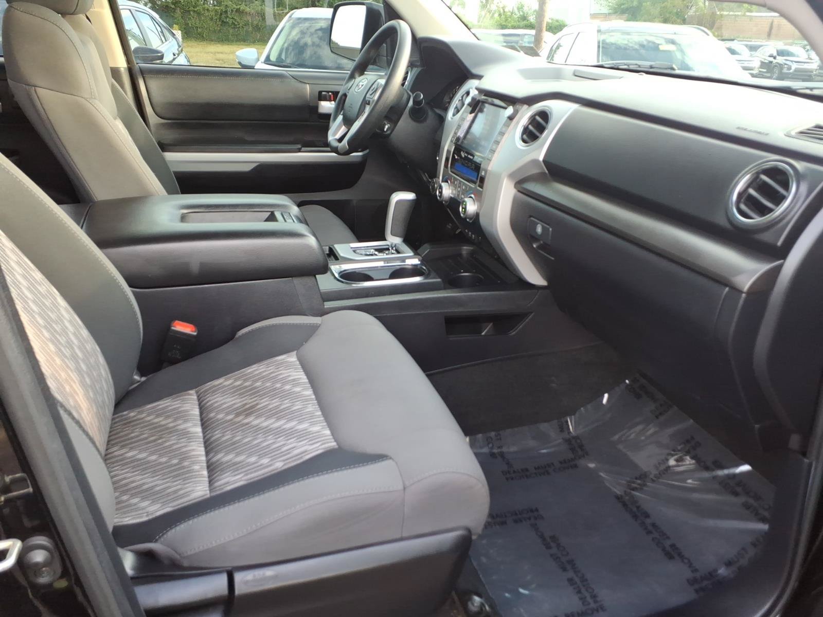 Used 2020 Toyota Tundra SR5 w/ TRD Off-Road Package AWD/4WD image 25
