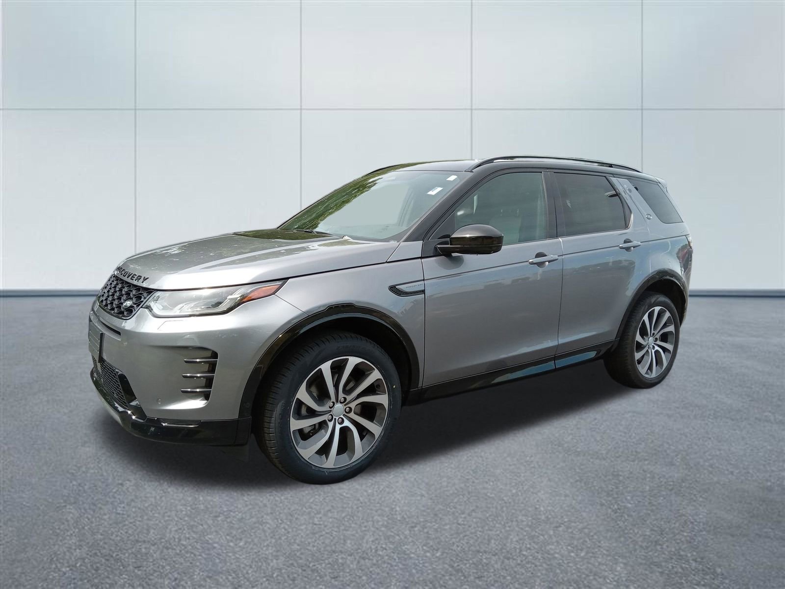 Used 2024 Land Rover Discovery Sport Dynamic SE AWD/4WD image 1