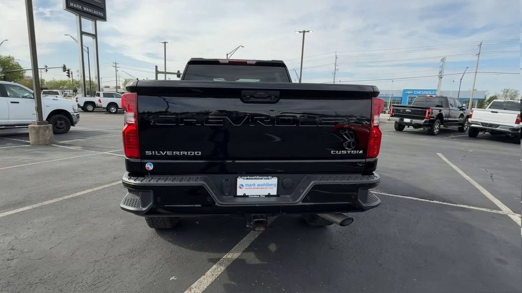 Used 2025 Chevrolet Silverado 2500 Custom w/ Custom Value Package AWD/4WD image 7