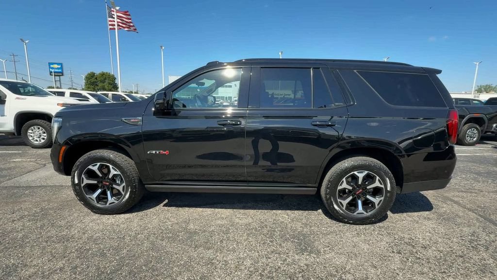 Used 2025 GMC Yukon AT4 w/ AT4 Premium Plus Package AWD/4WD image 5