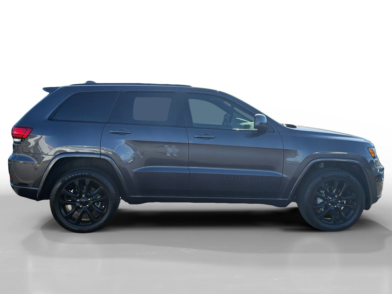 Used 2020 Jeep Grand Cherokee Altitude image 6