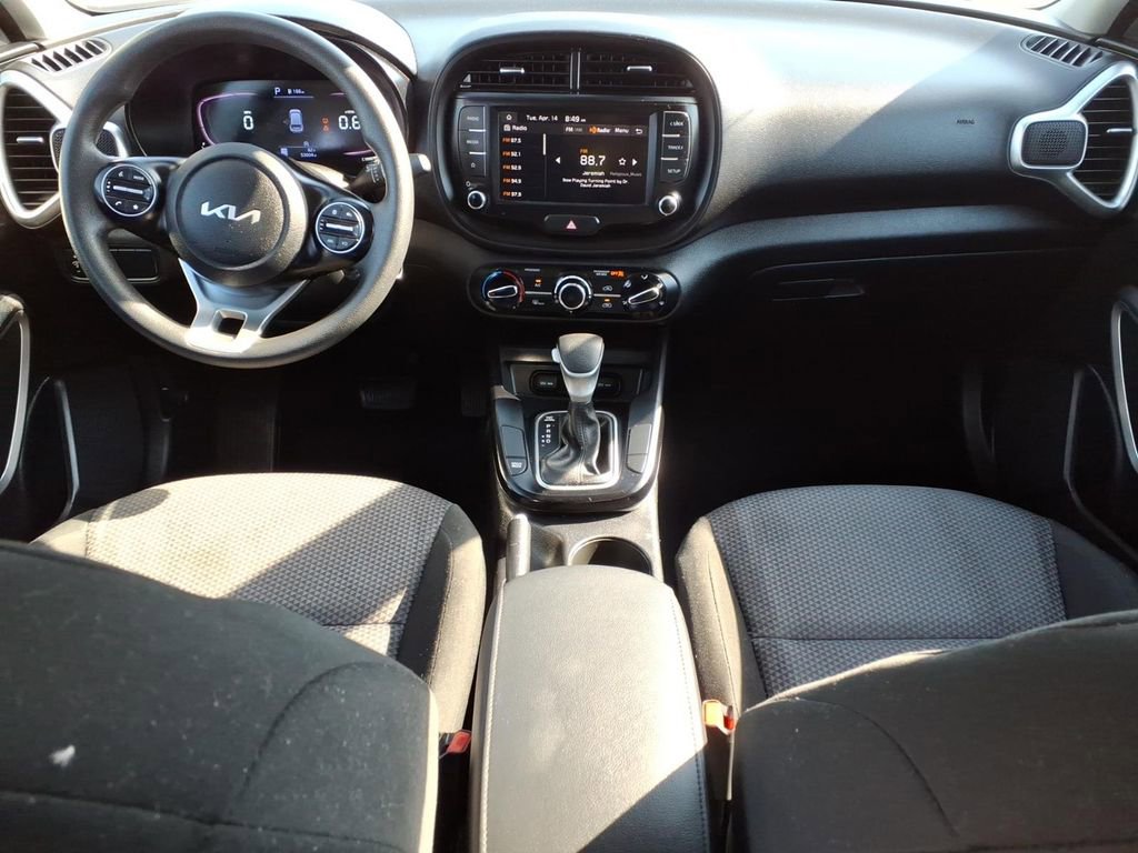 Used 2024 Kia Soul LX w/ Option Group 015 image 10