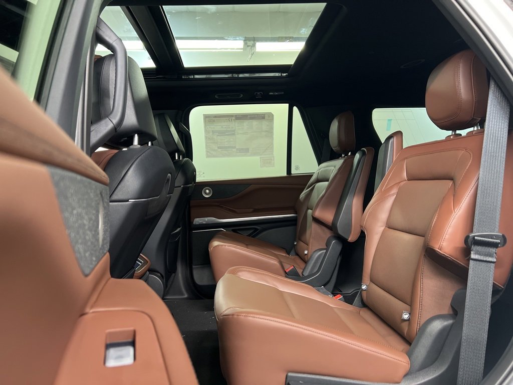 New 2026 Lincoln Navigator Reserve image 35