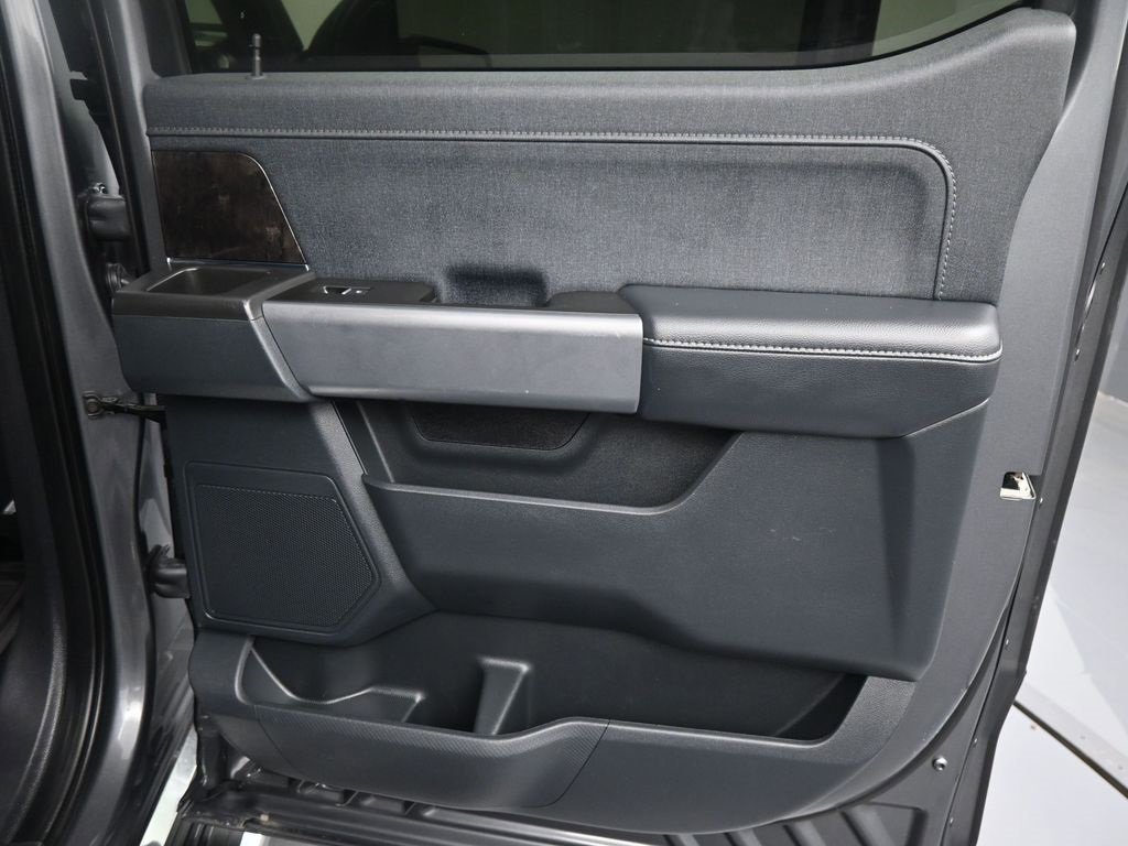 Used 2021 Ford F150 Lariat w/ FX4 Off-Road Package image 6