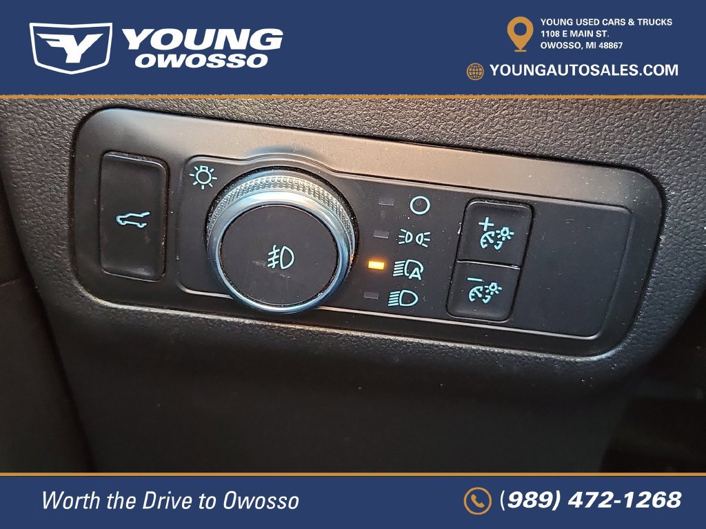 Used 2020 Ford Escape SEL FWD image 12
