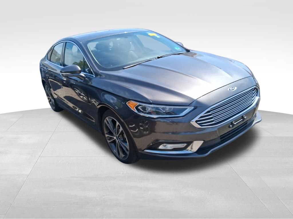 Used 2017 Ford Fusion Titanium image 3