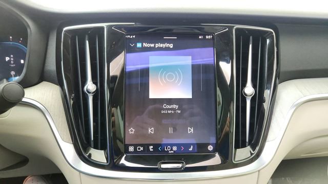 Used 2024 Volvo S60 B5 Plus w/ Climate Package image 47