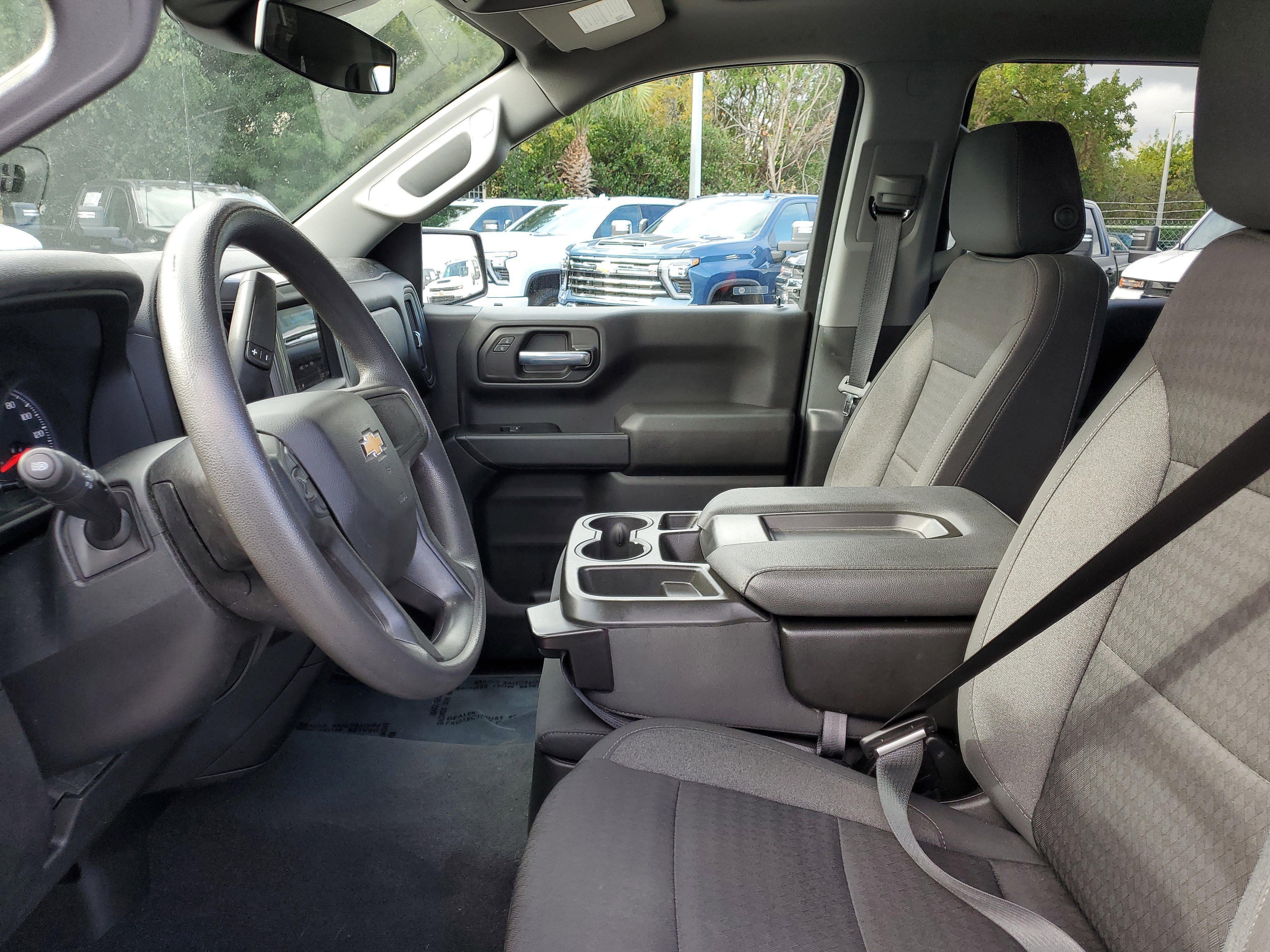 Used 2022 Chevrolet Silverado 1500 Custom image 17