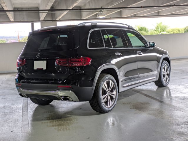 Used 2025 Mercedes-Benz GLB 250 image 8