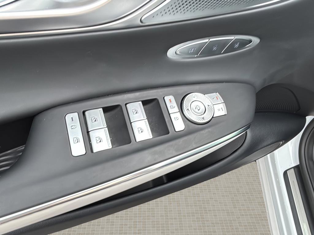 Certified 2026 Genesis GV70 2.5T Advanced image 38