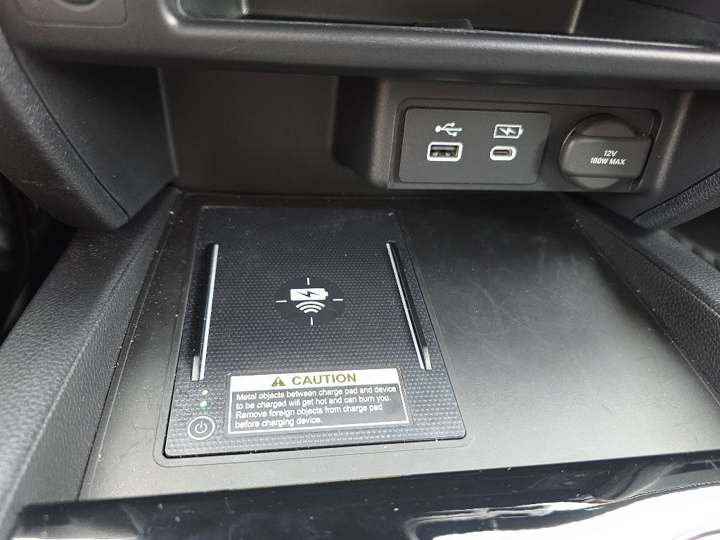 Used 2024 Honda Passport Black Edition image 40