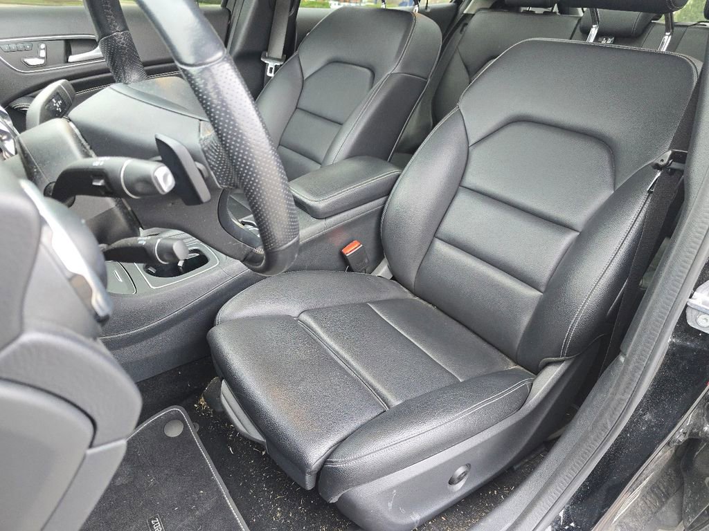 Certified 2020 Mercedes-Benz GLA 250 4MATIC image 25