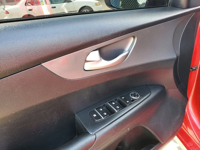 Used 2019 Kia Forte LXS image 8