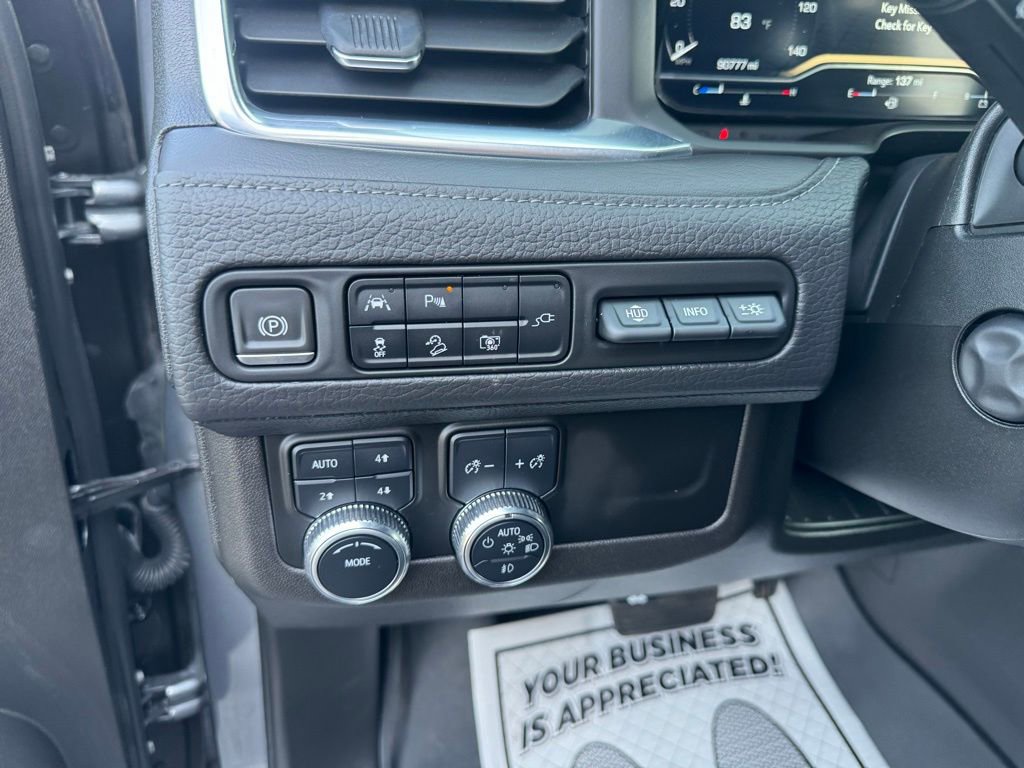 Used 2022 GMC Yukon XL Denali image 22