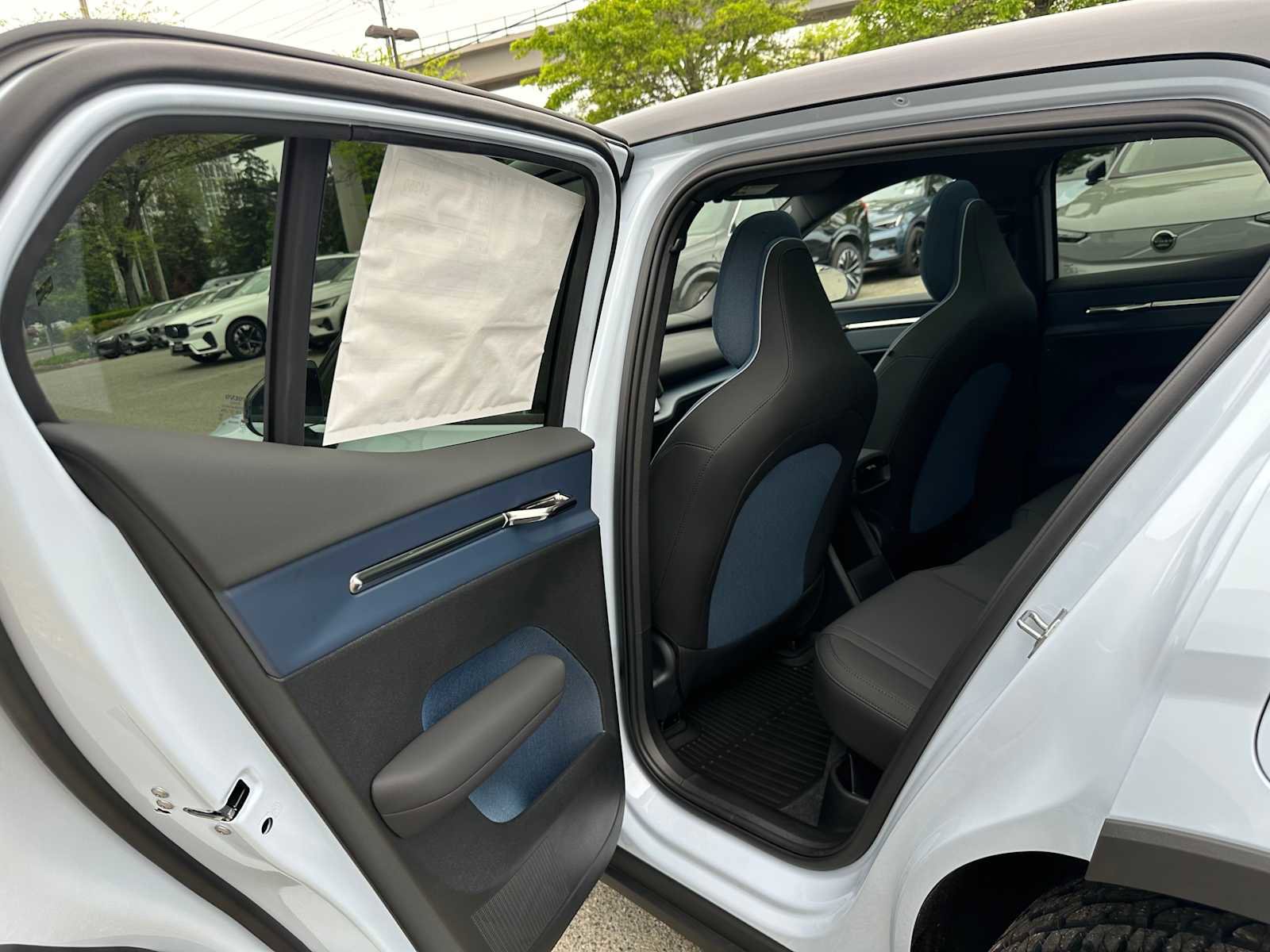 New 2026 Volvo EX30 Cross Country Ultra w/ Protection Package Premier AWD/4WD image 16