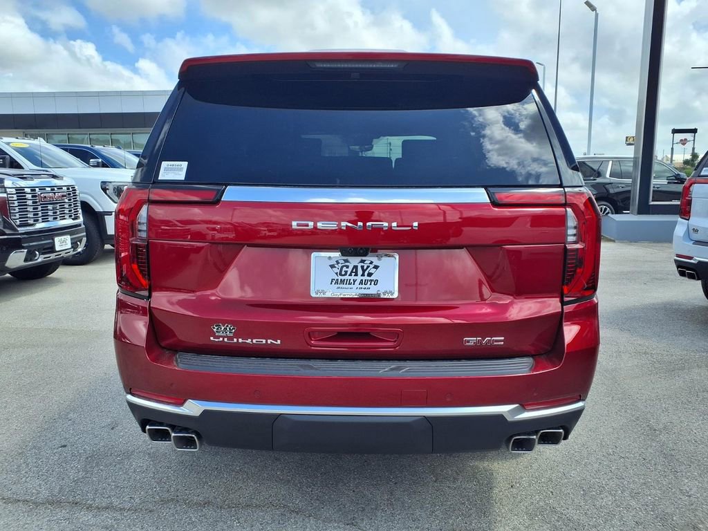 New 2026 GMC Yukon Denali w/ Denali Reserve Package AWD/4WD image 6