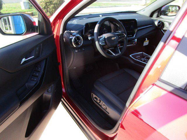 New 2026 Chevrolet Equinox LT w/ Convenience Package II image 11